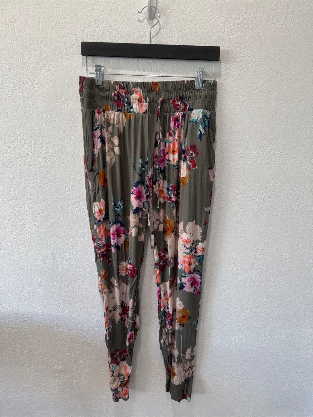 Women's Boys and Arrows Olive Floral Elastic Waist Pants